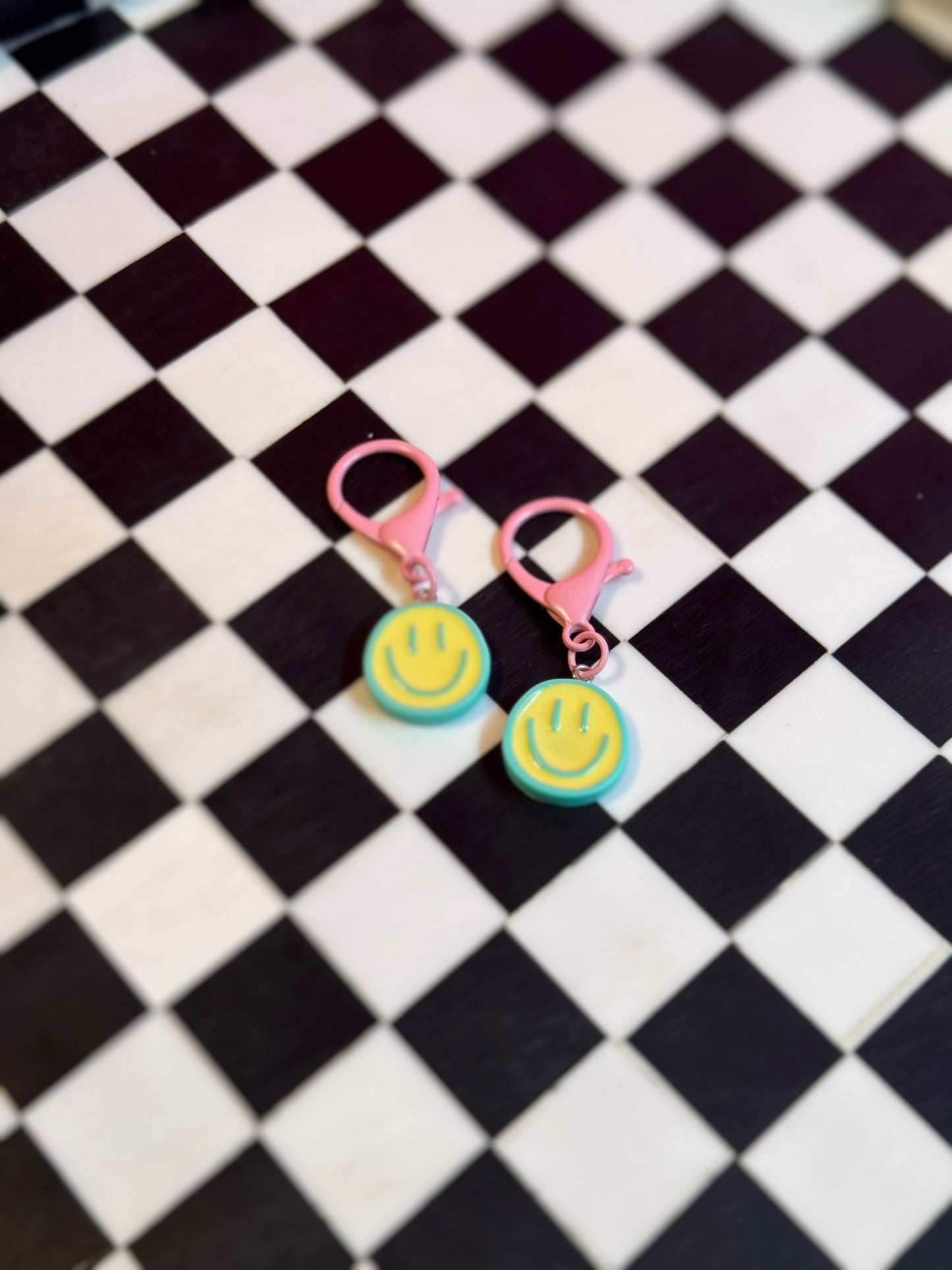 *METAL* XL Smiley Stitch Markers