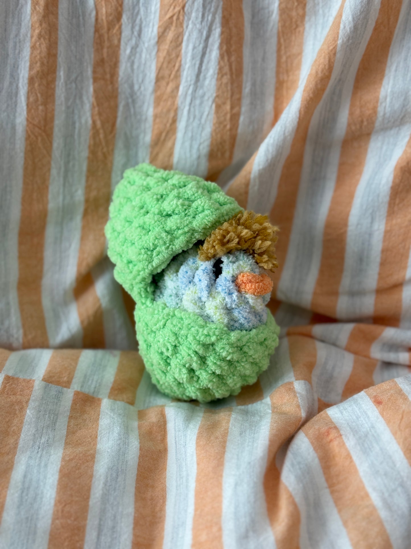 Mini Hatching Chicks