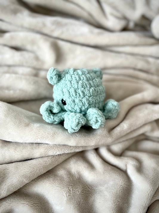 Mini Dumbo Octopus - Barely Green Sparkle*