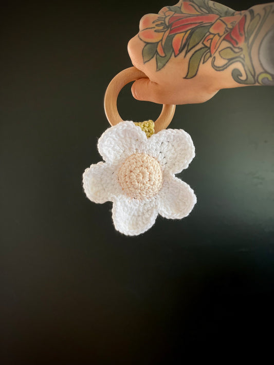 Daisy Teether - White & Blush